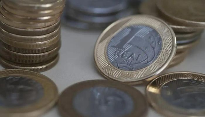 Superávit das contas públicas cai 45,4% e fecha outubro em R$ 14,8 bi